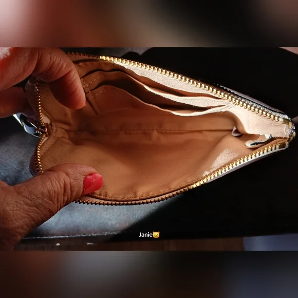 Coach Floral Signature Canvas corner zip Wristlet - Picture 5 of 8